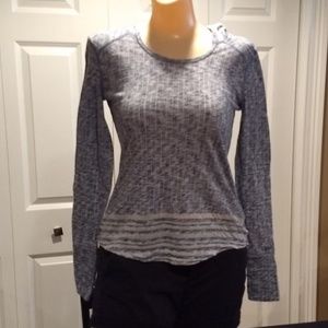 Marmot long sleeve hooded shirt size XS